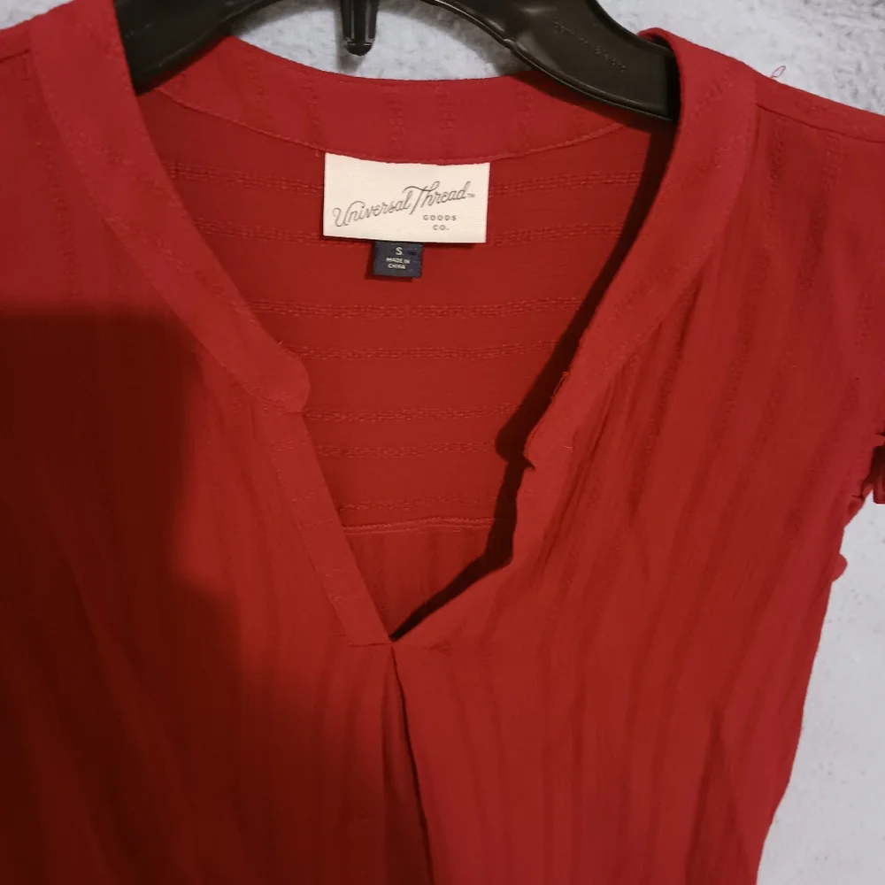 Universal Thread Red Ruffle Tank - Picture 3 of 5